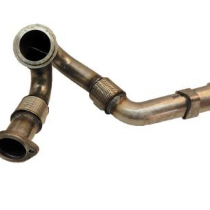 Originalna ulazna cijev turbopunjača Ford 5C3Z-6K854-CA (vozačeva strana) Originalna ulazna cijev turbopunjača Ford 5C3Z-6K854-CA (vozačeva strana)